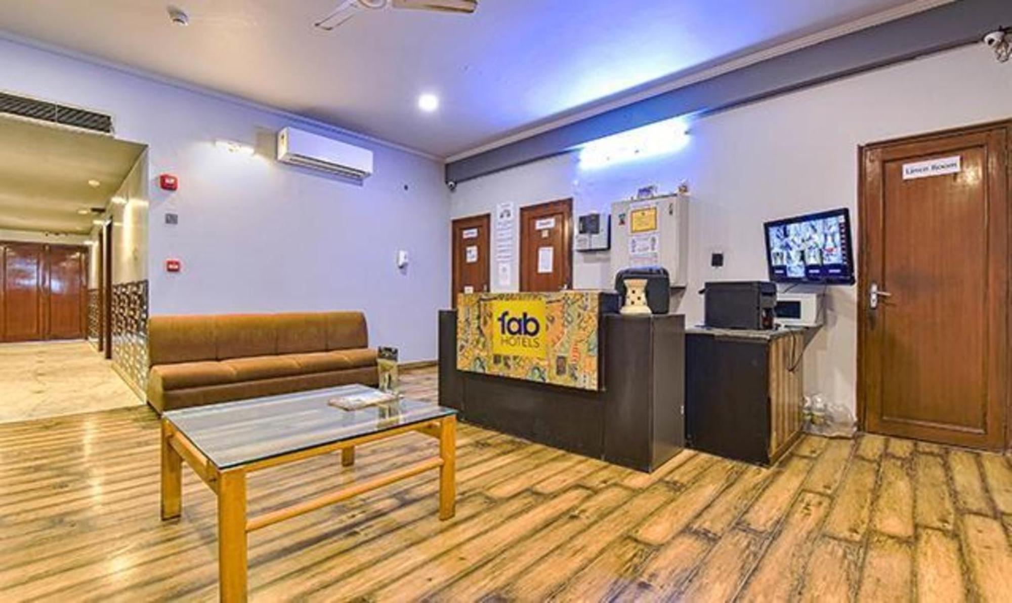 FabHotel Urban Stay Jaipur Bagian luar foto